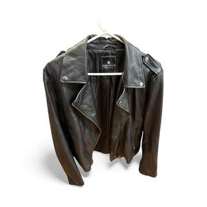 Black leather jacket excellent condition normcore